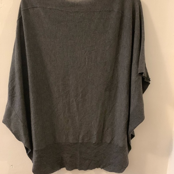 Splendid women oversized poncho/batwing sweater size Small - Picture 3 of 6